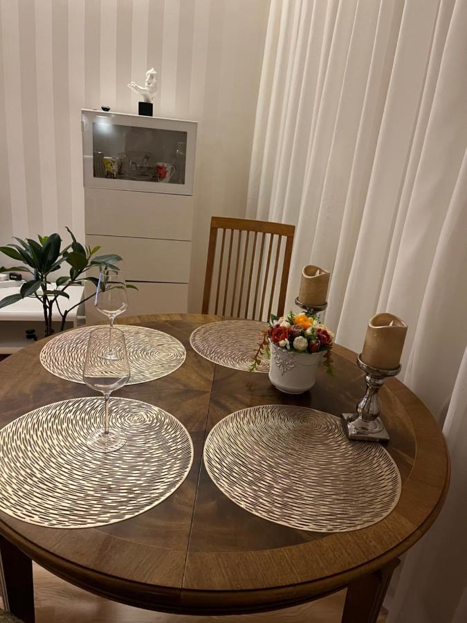 Provence Style Apartment In Old Town Klaipėda Exterior foto